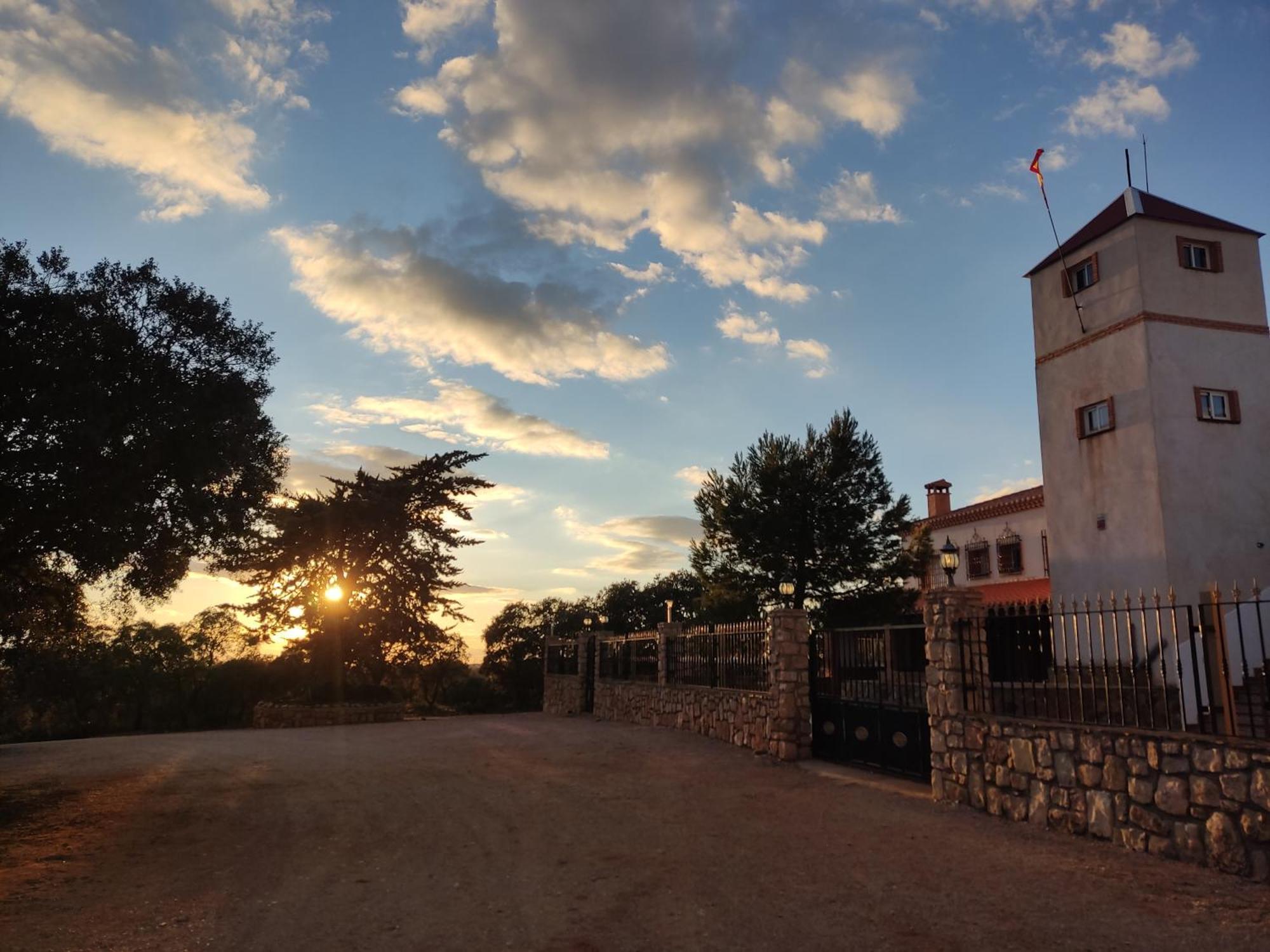 Villa Cerro Moreno Ossa de Montiel Luaran gambar