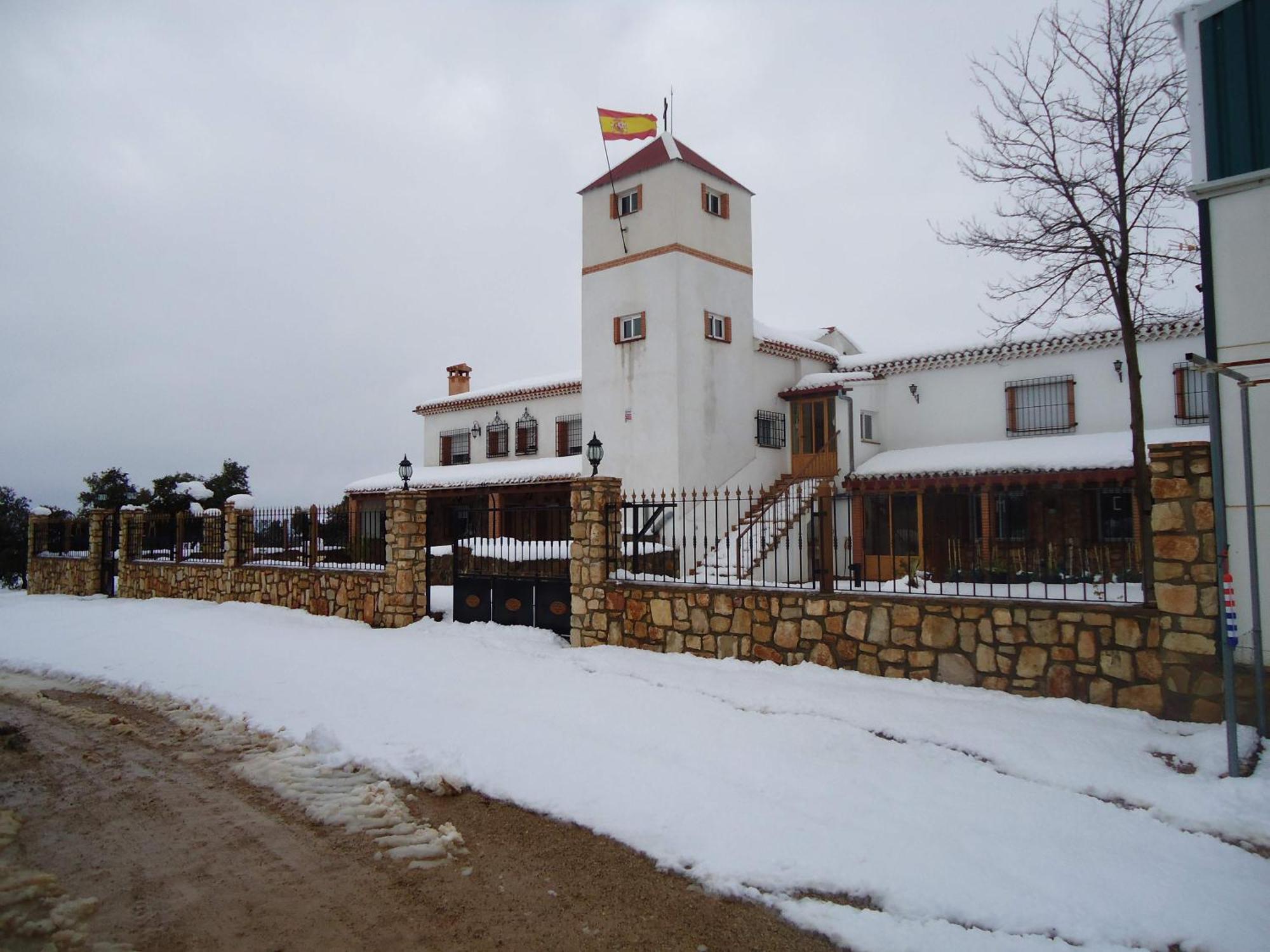 Villa Cerro Moreno Ossa de Montiel Luaran gambar